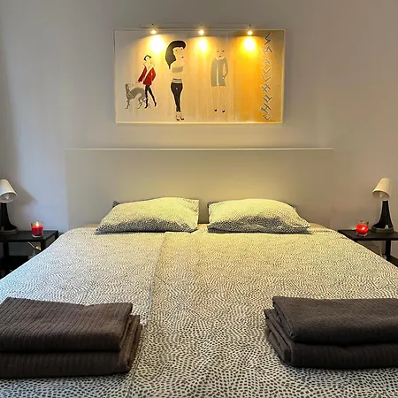 Small * فوينخيرولا